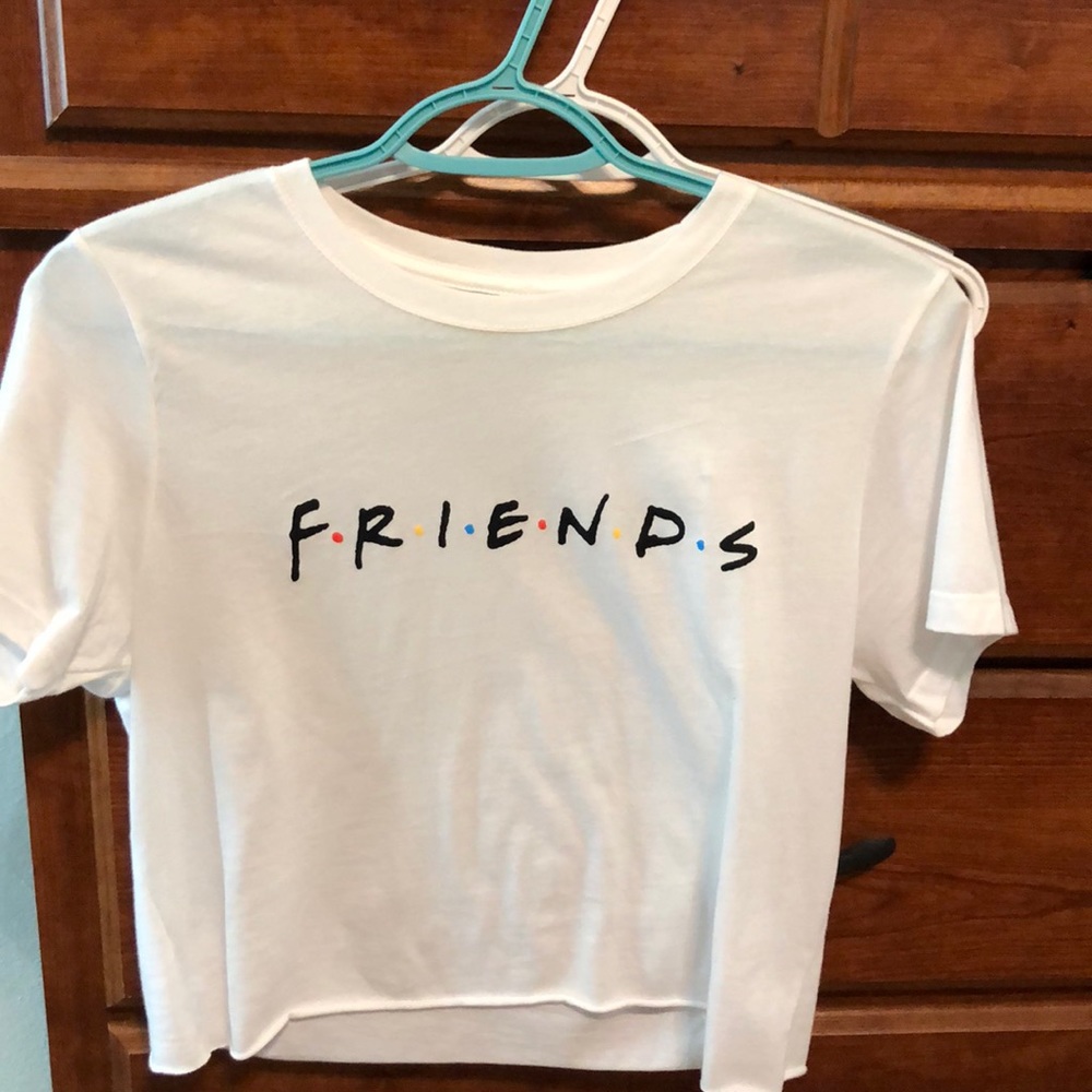 Cute friends crop top!